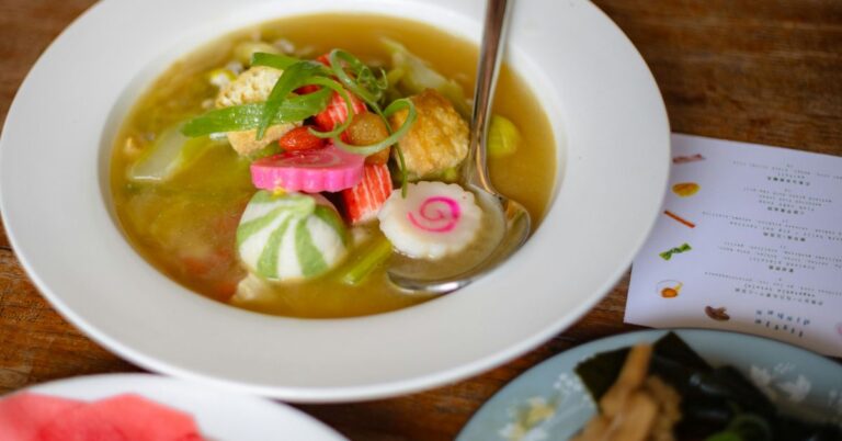 Whipping Up Some Bold Thai Flavors Authentic Recipes and Cool Cooking Tricks